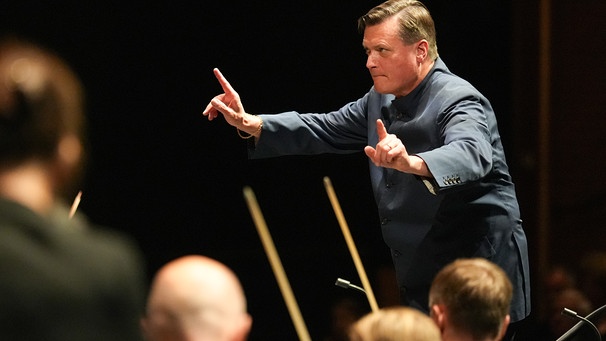 Christian Thielemann dirigiert die Wiener Philharmoniker | Bild: picture alliance / Roman Zach-Kiesling / First Look / picturedesk.com | Roman Zach-Kiesling