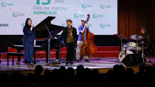 Festkonzert zu 15 Jahre Goethe-Institut Mongolei und 10 Jahre Goethe Musiklabor mit der Jazz-Pianistin und Komponistin Shuteen Erdenebaatar und ihrer Band. | Bild: Rentsendorj Bazarsukh / Goethe-Institut