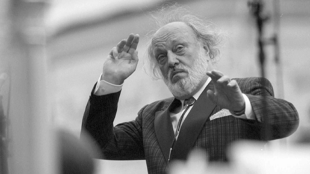 Kurt Masur Conducts Historic Concert: The Impact on German History