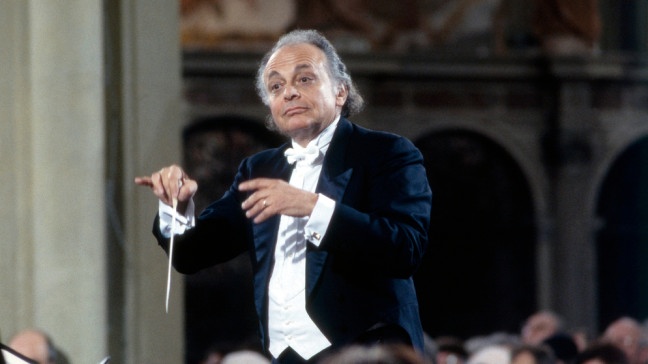 Lorin Maazel dirigiert 1985 | Bildquelle: picture alliance/United Archives | United Archives/Impress