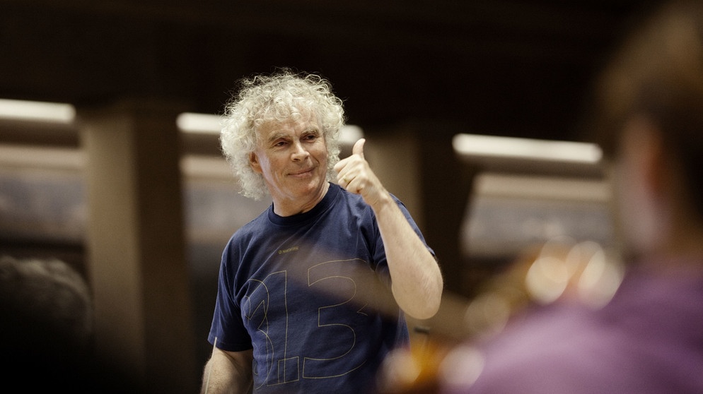 Dirigent Sir Simon Rattle. | Bildquelle: BR/Astrid Ackermann