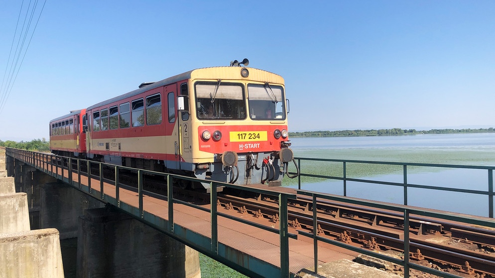 Über den Theiß-Stausee – westlich von Debrecen. | Bildquelle: BR/SWR/Alexander Schweitzer