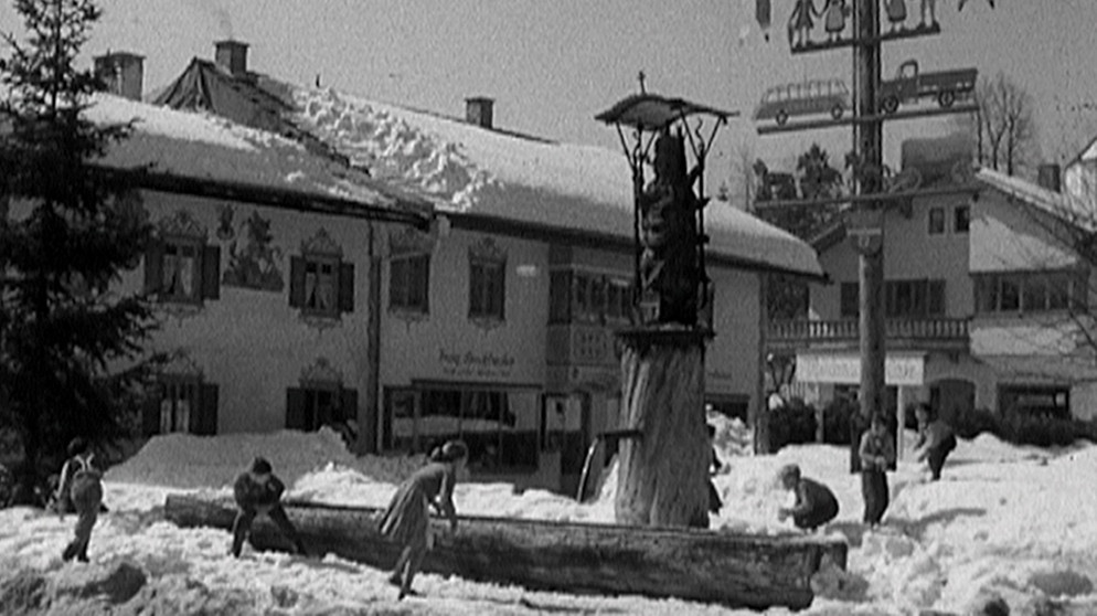 Winter in Ruhpolding damals... | Bildquelle: Honorarfrei lediglich für Ankündigungen und Veröffentlichungen im Zusammenhang mit obiger BR-Sendung bei Nennung: "Bild: BR". Nutzung im Social Media-Bereich sowie inhaltlich andere Verwendungen nur nach vorheriger schriftlicher Vereinbarung mit dem BR-Bildmanagement, Tel. 089 / 5900 10580, Fax 089 / 5900 10585, Mail Bildmanagement@br.de