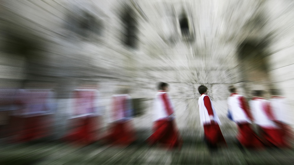 Symbolbild: Domspatzen Regensburg verfremdet | Bildquelle: picture-alliance/dpa/David Ebener