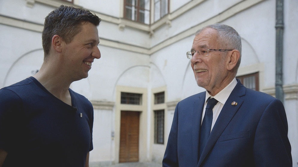 Martin Grubinger mit dem österreichischen Bundespräsidenten Alexander Van der Bellen. | Bildquelle: BR