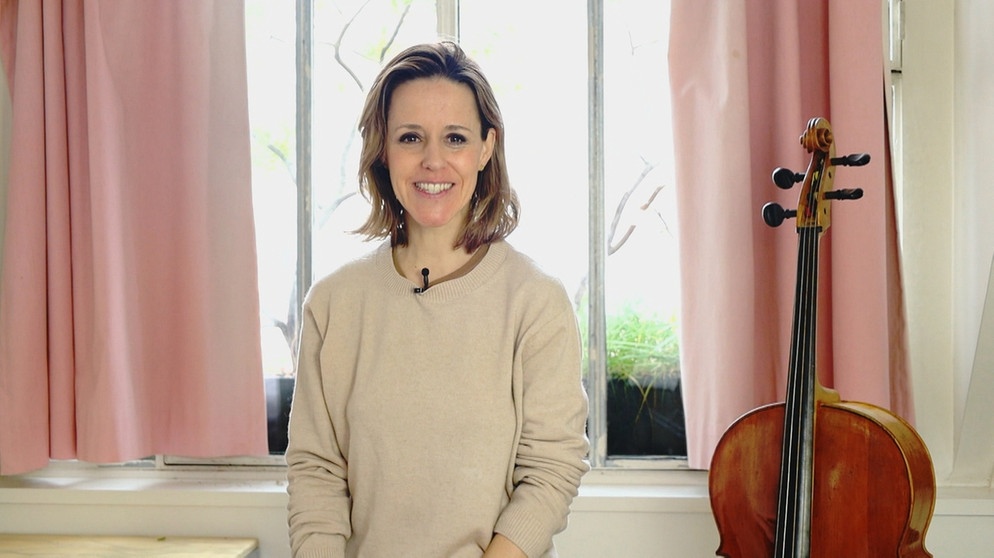 Cellistin Sol Gabetta bei der Aufzeichnung der KlickKlack-Moderation. | Bildquelle: BR