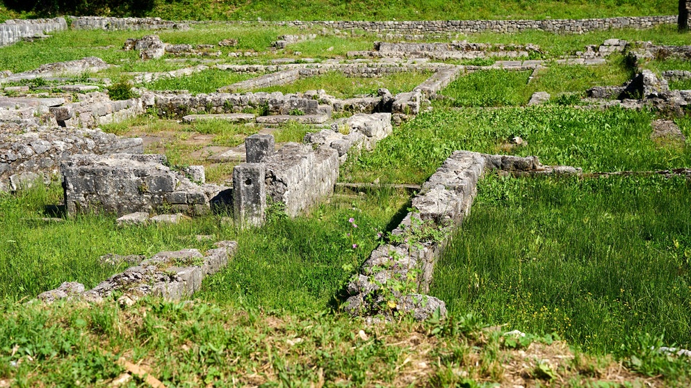 römischen Ruinen in Kotor in Montenegro. Überreste von Mauern | Bildquelle: Picture alliance/dpa