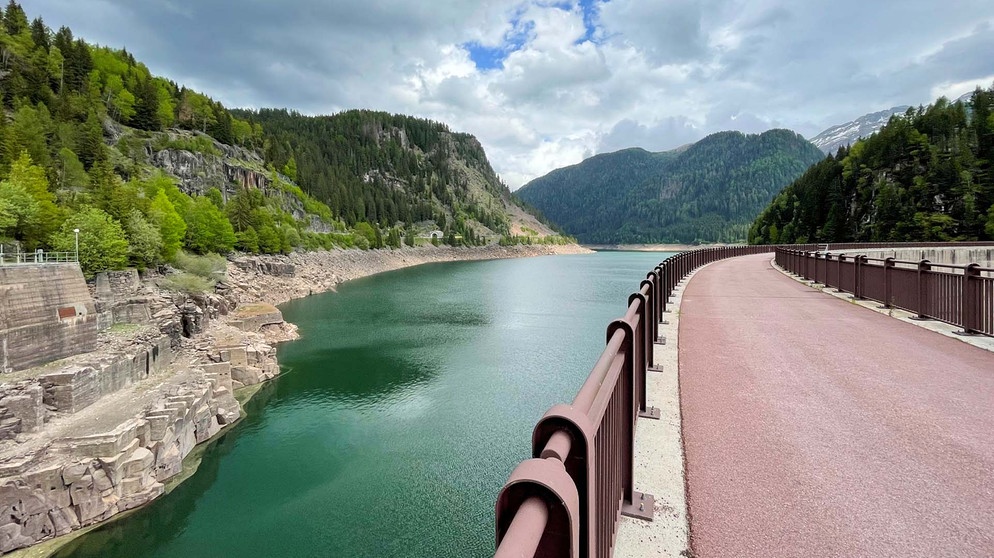 Passtraßen der Alpen: Rollepass, Stausee Lago di Forte Buso | Bildquelle: BR/Klaus Röder