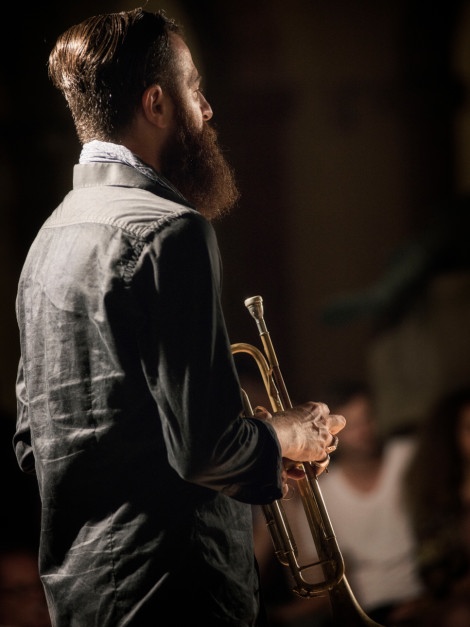 Konzertkritik Avishai Cohen In Augsburg Glanz Im Glashaus