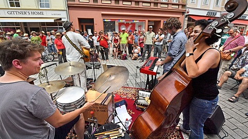 Rudolstadt-Festival 2016: Die schönsten Konzert-Höhepunkte | Jazz &  Weltmusik | BR-KLASSIK | Bayerischer Rundfunk