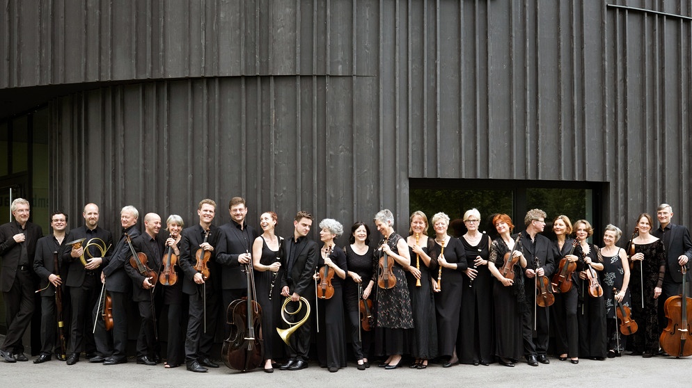 Classical Music Concert: Violin and Direction by Gottfried von der Goltz, featuring Joseph Haydn, Antonio Rosetti, Beethoven, and Friedrich Witt – Recorded at Konzerthaus, Freiburg im Breisgau